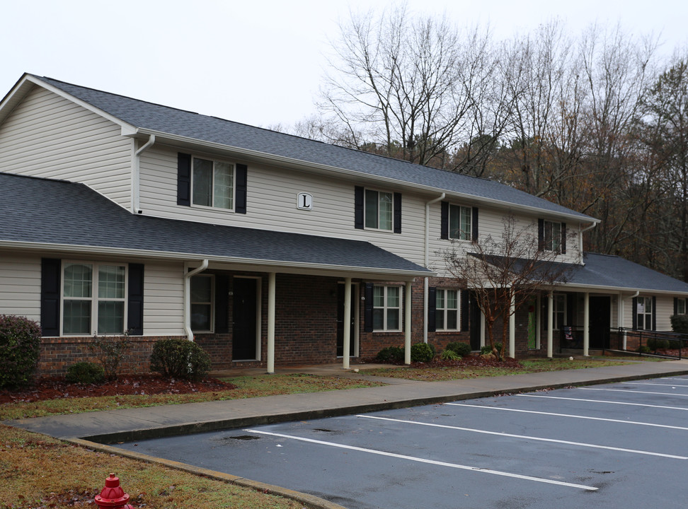 Pine Lane in Pine Mountain, GA - Building Photo