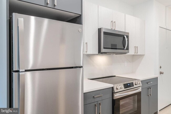 property at 2139 N 7th St