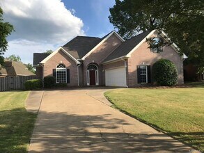 8512 Berrington Ct in Montgomery, AL - Building Photo - Building Photo