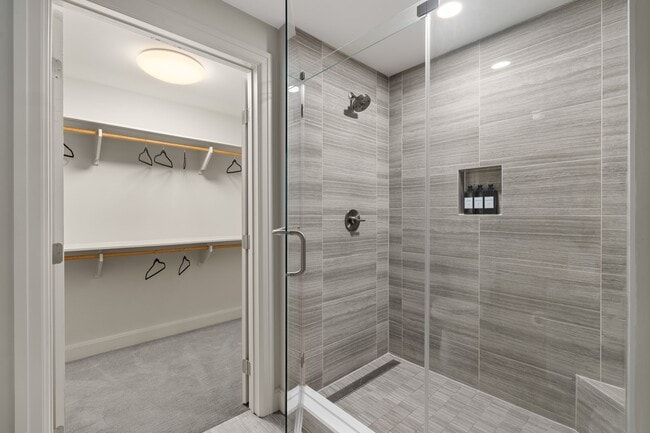 property at 2511 Willowick Rd