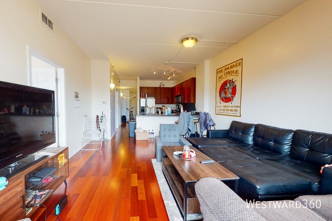 873 N Larrabee St in Chicago, IL - Building Photo - Building Photo