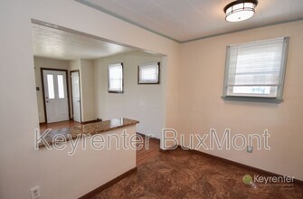 3528 Carnarvon Ave in Bristol, PA - Building Photo - Building Photo