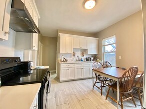 4 Athol St, Unit 2 in Boston, MA - Building Photo - Building Photo