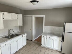 1108 E 3rd St in Bethlehem, PA - Building Photo