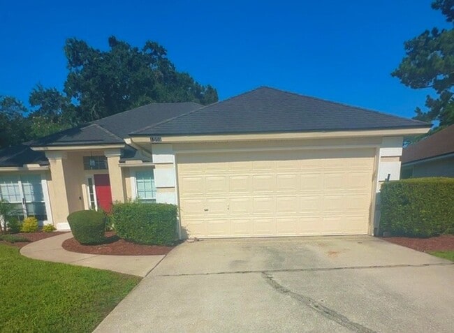 property at 1559 Walnut Creek Dr