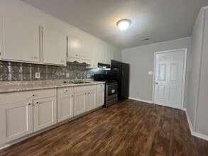 1312 Linwood Rd in Gastonia, NC - Building Photo - Building Photo