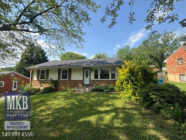 property at 4706 Casper Dr NE