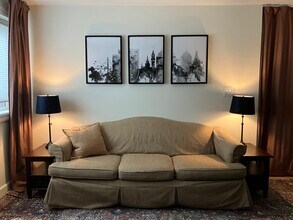 5516 Market St, Unit 5516 Market ADU in Oakland, CA - Building Photo - Building Photo