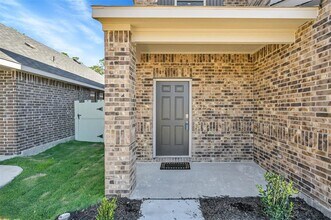 17105 Upland Bent Ct in Shenandoah, TX - Building Photo - Building Photo