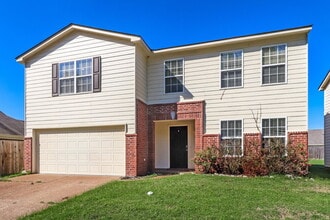 10216 Cottage Farms Dr in Memphis, TN - Building Photo - Building Photo