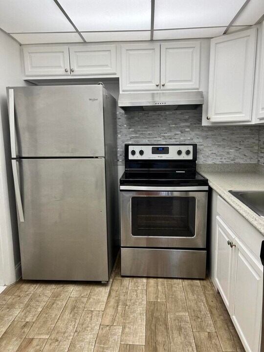 632 NW 13th St in Boca Raton, FL - Building Photo
