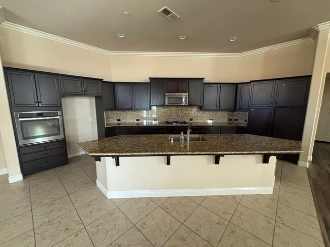 14504 Yellow Lupine Dr in Bakersfield, CA - Building Photo - Building Photo
