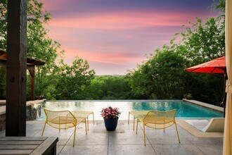 2004 Westridge Dr in Austin, TX - Building Photo - Building Photo
