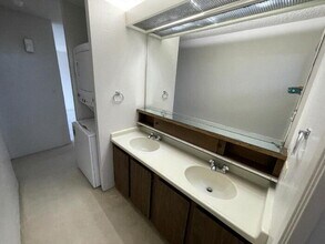 98-500-500 Koauka Loop in Aiea, HI - Building Photo - Building Photo