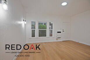 1965 Wilcox Ave, Unit 13 in Los Angeles, CA - Building Photo