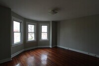 2929 Baker St photo'