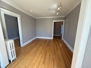 3943 N Kostner Ave in Chicago, IL - Building Photo - Building Photo