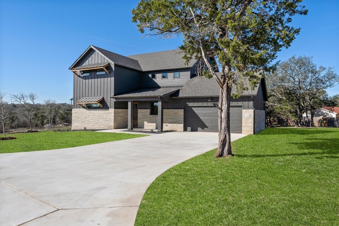 1326 Morgan's Point Rd in Belton, TX - Building Photo
