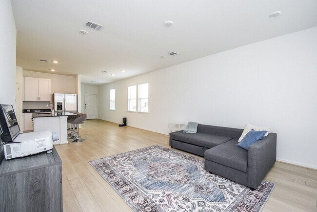 property at 18006 Whitetail Run Ln