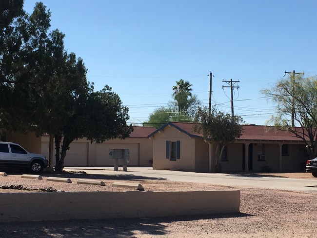 1701 N. Village Drive Apartments in Tucson, AZ - Building Photo - Other