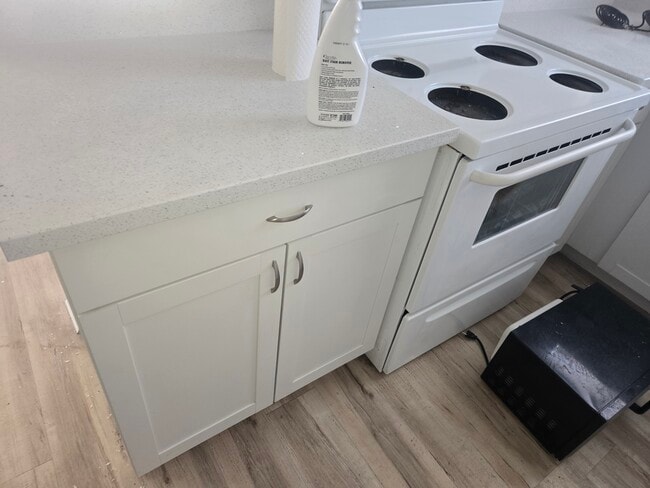 2124 Exeter Dr, Unit EXETER DR APT 3 in Las Vegas, NV - Foto de edificio - Building Photo