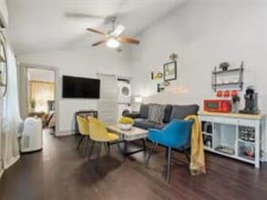 1139 1/2 Poquito St in Austin, TX - Building Photo - Building Photo