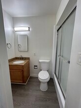 6243 Comstock Ave, Unit R in Whittier, CA - Foto de edificio - Building Photo