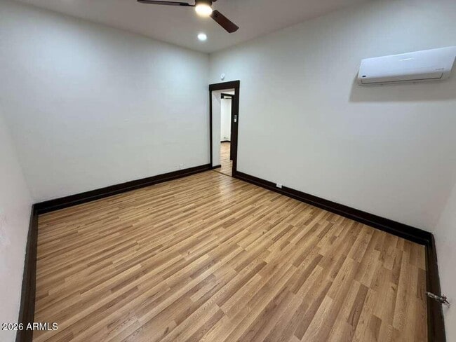 property at 860 E 13th St