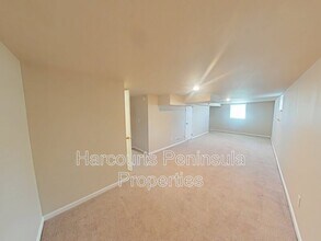 1011 N Rainier Ave in Bremerton, WA - Building Photo - Building Photo