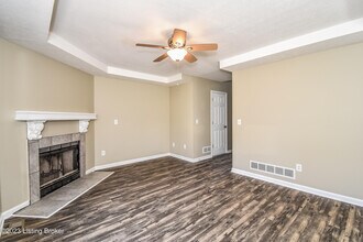 10500 Whitepine View Pl in Louisville, KY - Building Photo - Building Photo