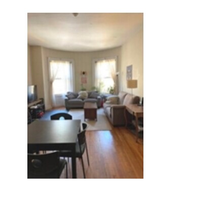 469 Beacon St, Unit 8 in Boston, MA - Building Photo