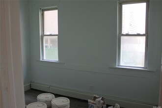 185 S Franklin St in Hempstead, NY - Building Photo - Building Photo