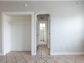 Kenmore Apartments in Los Angeles, CA - Building Photo - Building Photo