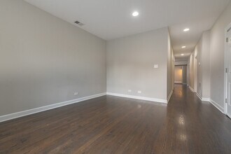 4934 N Albany Ave in Chicago, IL - Building Photo - Building Photo