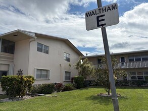 113 Waltham E in West Palm Beach, FL - Building Photo - Building Photo