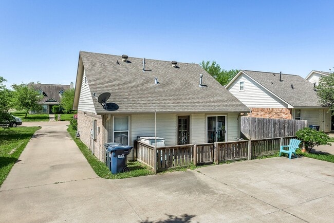 property at 2413 Pintail Loop
