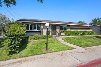 1605 Carmel Cir E in Upland, CA - Building Photo - Building Photo