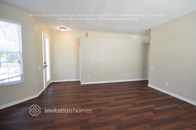 9325 Hunters Park Way in Tampa, FL - Building Photo - Building Photo