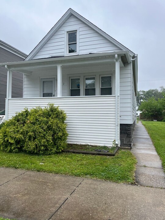 212 156th St in Calumet City, IL - Foto de edificio