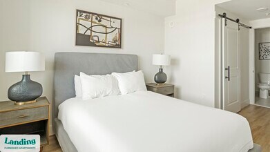 740 N Dixie Hwy, Unit N-403 in West Palm Beach, FL - Building Photo - Building Photo