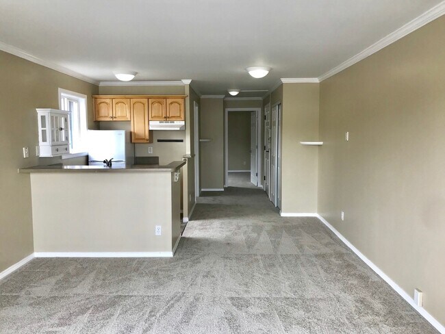 636 W Nickerson St in Seattle, WA - Building Photo - Building Photo