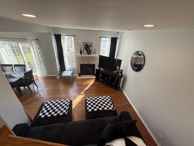 610 Lakeridge Ct in Naperville, IL - Building Photo - Building Photo