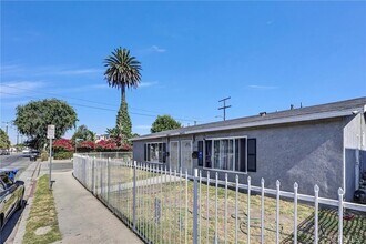 1401 E 118th St in Los Angeles, CA - Building Photo - Building Photo