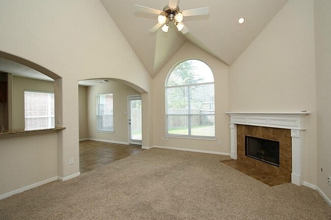 property at 63 S Archwyck Cir