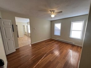 19 Whitcomb St, Unit 1L in Webster, MA - Building Photo - Building Photo