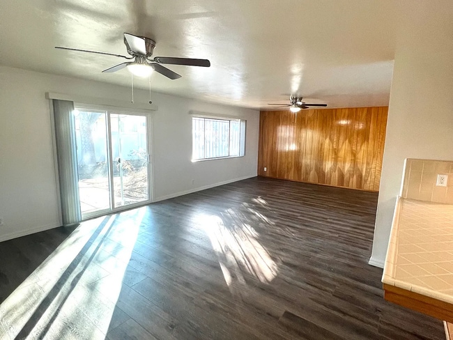 property at 21846 Cottonwood Ave