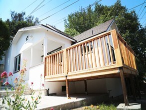 2011-2015 Echo Park Ave in Los Angeles, CA - Building Photo - Building Photo