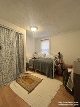 12 Village St in Somerville, MA - Foto de edificio - Building Photo