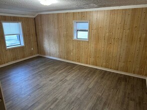 1001 Cheatham Ave in Springdale, AR - Building Photo - Building Photo