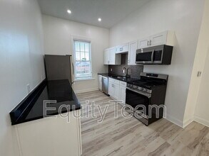 4417 Ashland Ave in Cincinnati, OH - Building Photo - Building Photo